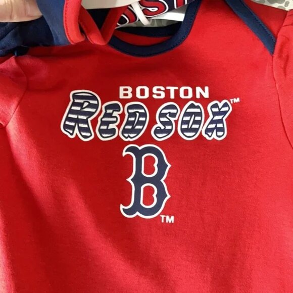 NWT Boston Red Sox 3 Piece Baby Onsie Set - Picture 3 of 8